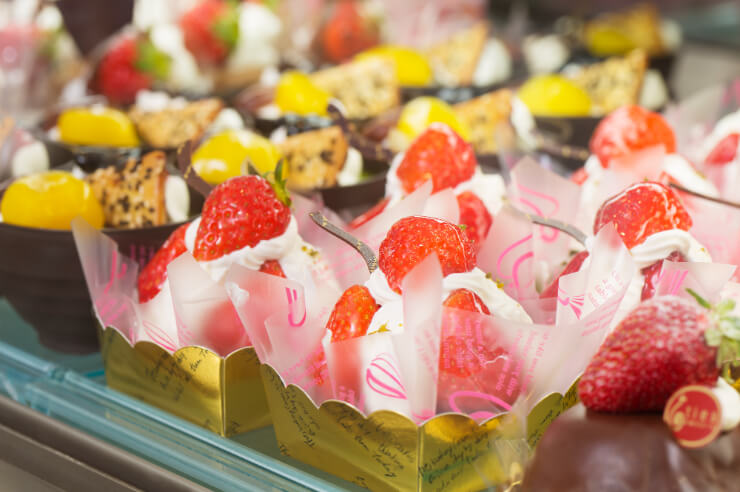 ケーキ屋開業時に必要な厨房機器とは？それぞれの特徴をご紹介！