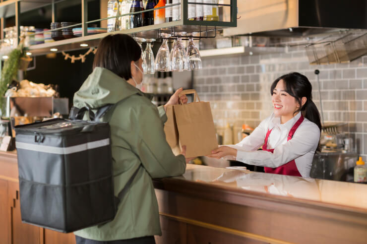 飲食店向け：ウーバーイーツ（UberEats）の料金は？導入時のポイントを徹底解説！