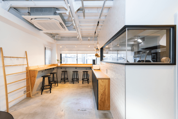 理想的なお店の広さとは!?営む店舗の広さにまつわる必要なお金を解説！【教えてふ～みん！】