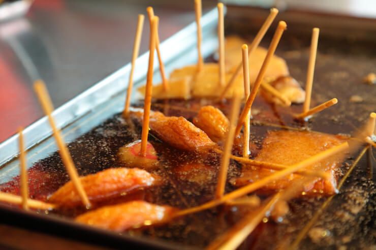 寒い日の味方！黒い出汁が癖になる静岡おでん【ご当地グルメ】