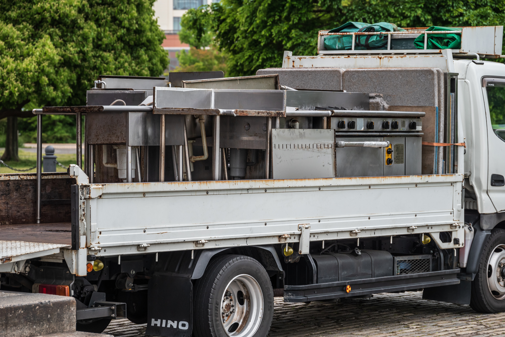 【大阪】飲食店の厨房機器や食器・調理道具・家具などの買取はテンポスバスターズへ!