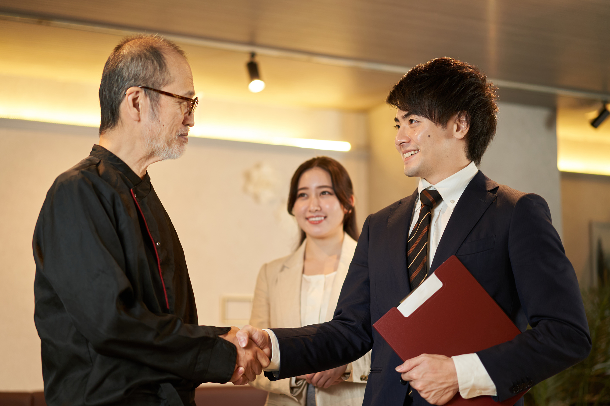 東京で居抜き物件を探す方法やメリット・デメリットを解説!